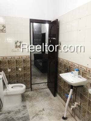 Image of 29 Room PG Building for Sale in Kuakonda, Dantewada