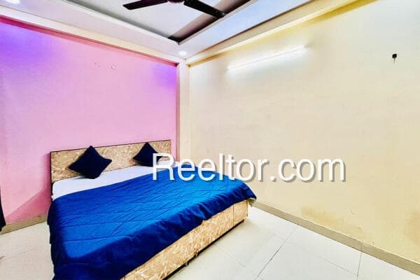 Image of 30 Rooms PG in Batiagarh, Damoh