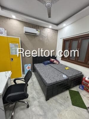 Available 3 Bhk In Piri Surajgarha