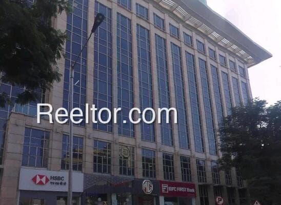 Image of Dapoli Showroom for Sale