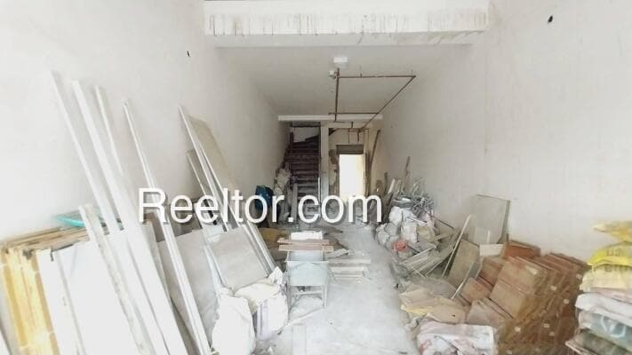 Image of Retail Space in Paradip Garh, Jagatsinghpur - Spacious Showroom