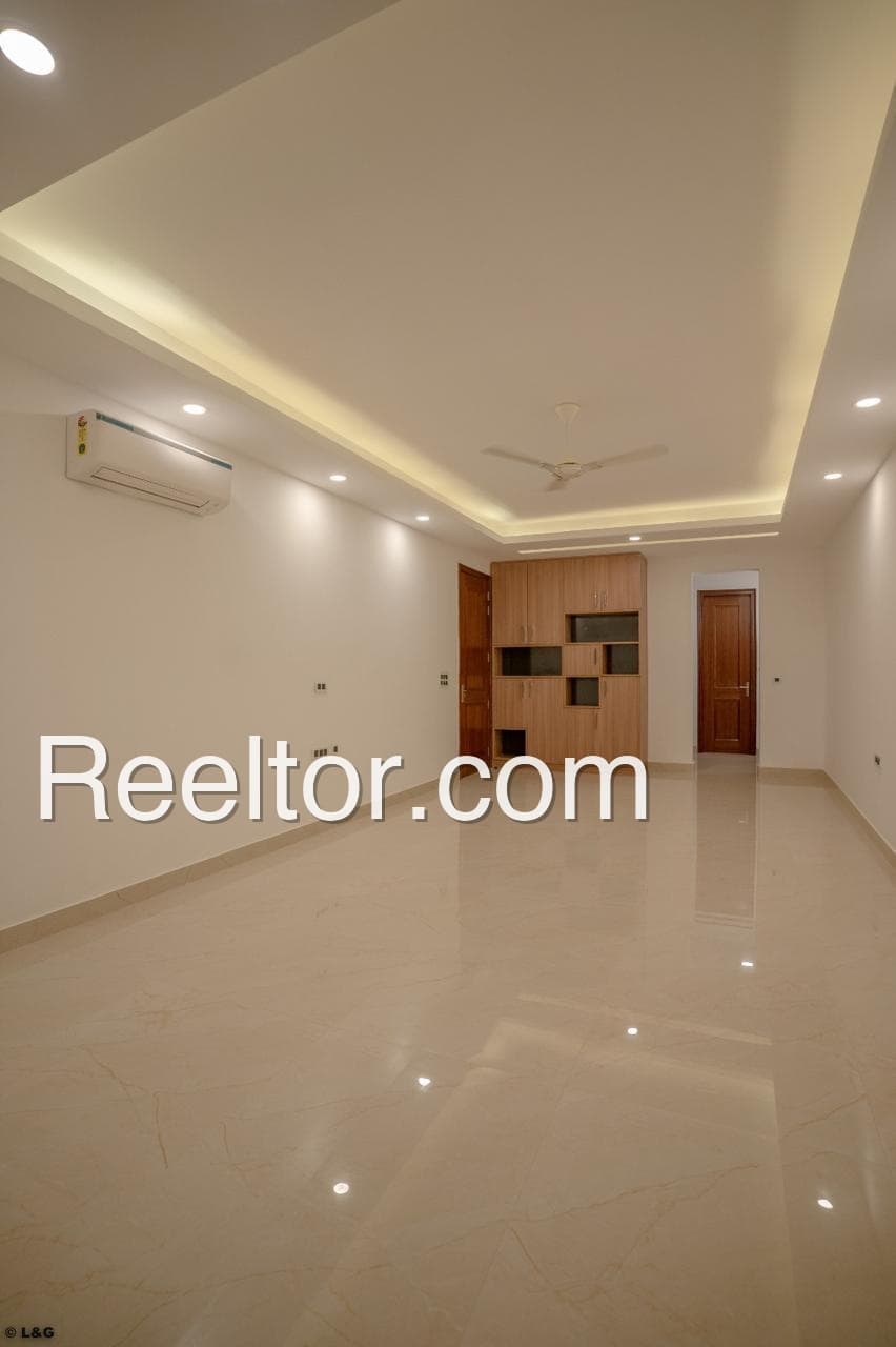 Explore 4 Bhk In Vijaypur For Sale Mauranipur