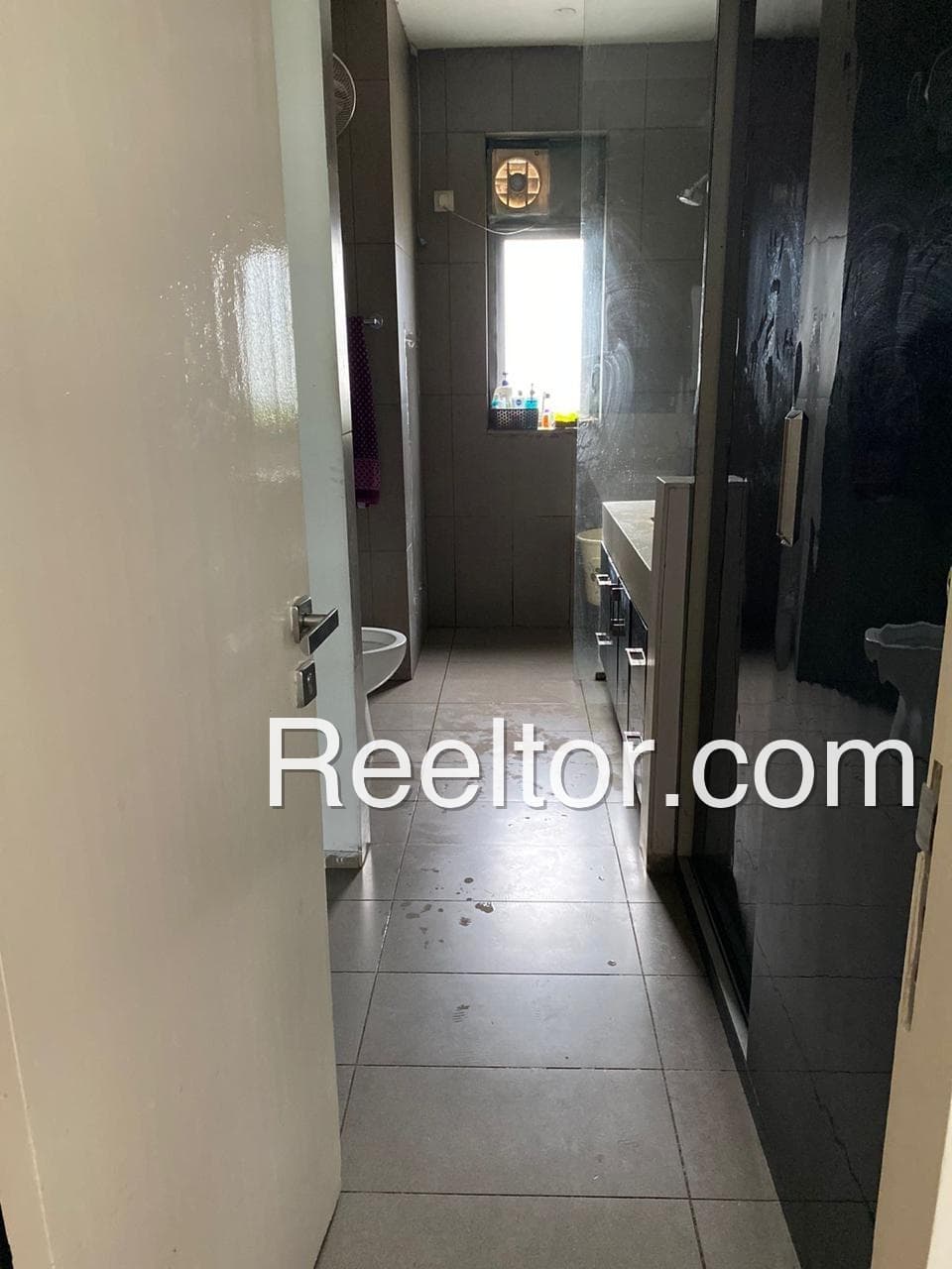 Villa For Rent In Alipada Sadar