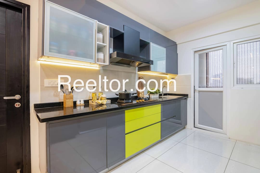 Shop For Sale In Azaad Nagar Bhuj