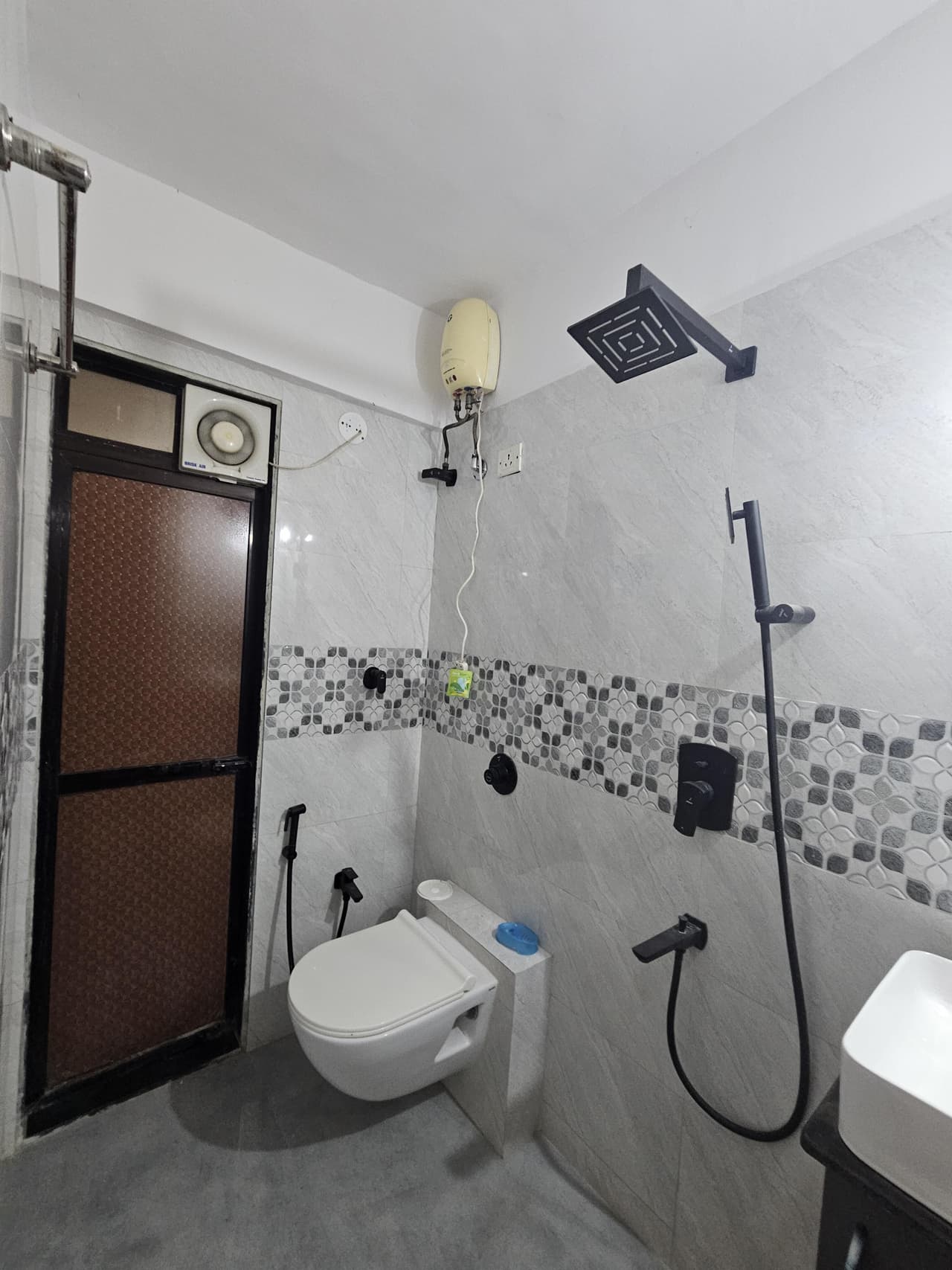 Image of Romell Empress IC Colony, Borivali West