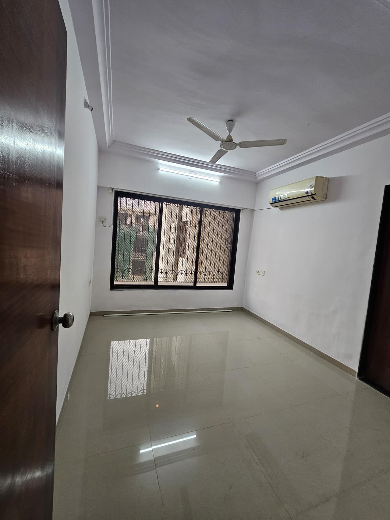 Image of Romell Empress IC Colony, Borivali West