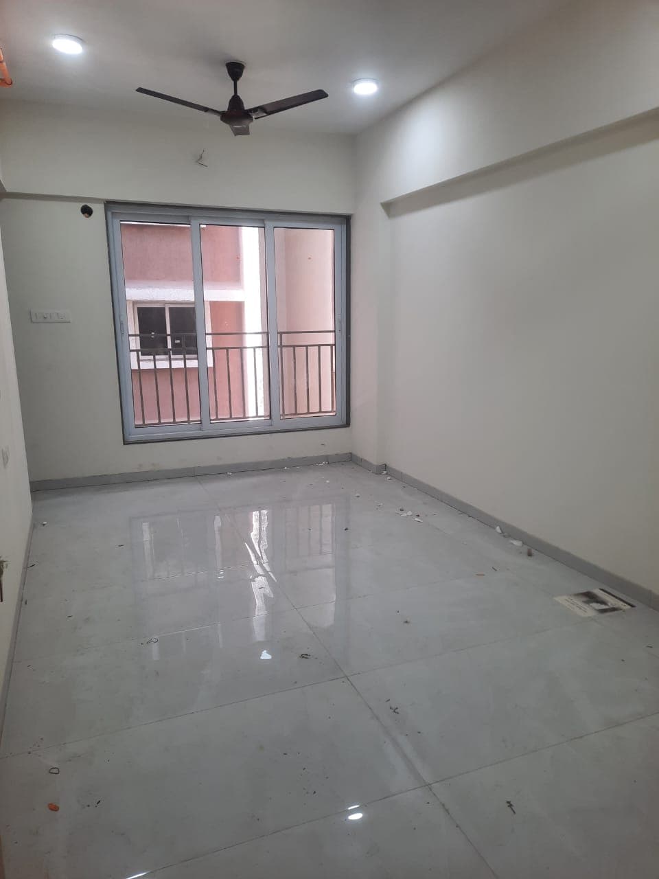 Flat For Sale In Grace Square Mumbra