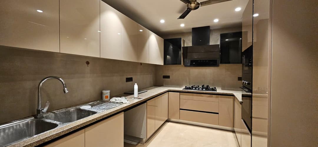 1 Bhk Flat In Noida Sector 62 For Purchase