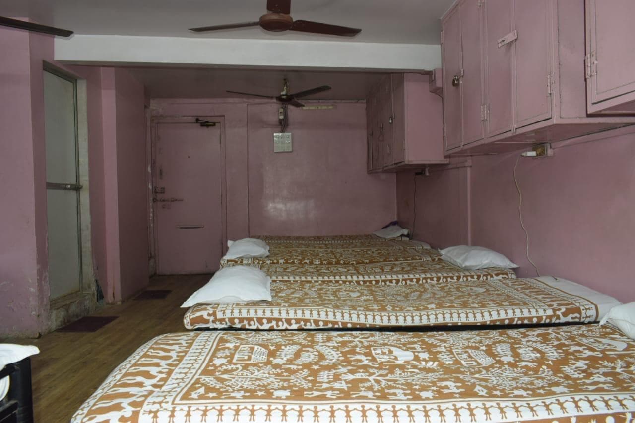 Image of Eros Imax Cinema Churchgate, Mumbai