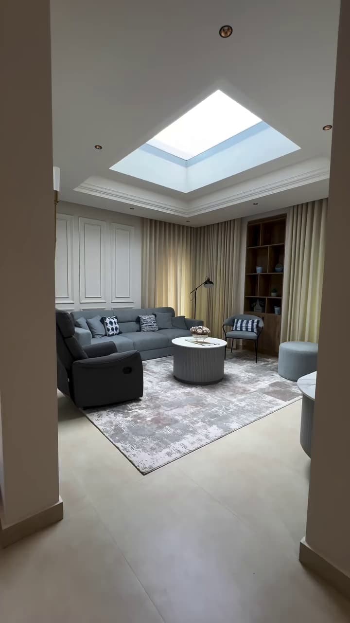 Showroom For Rent In Sandila