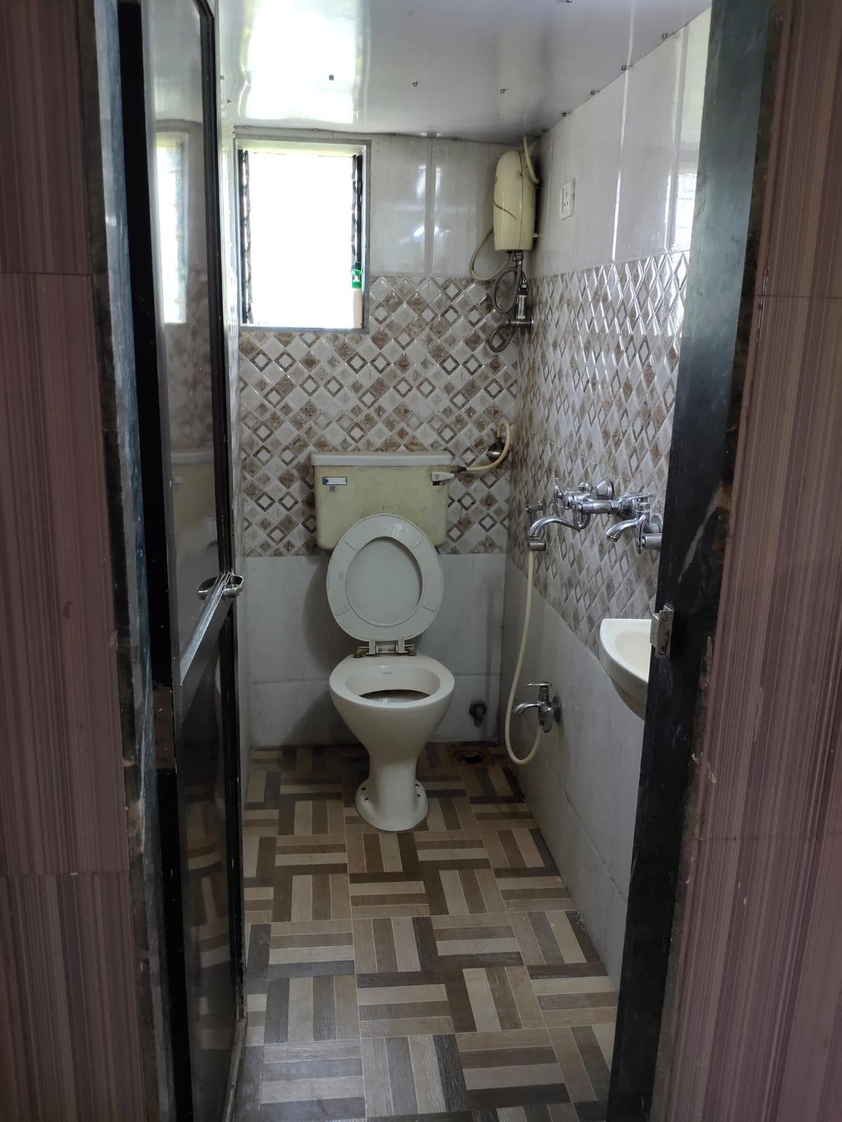 Image of abbass manzil Chakala, Andheri East