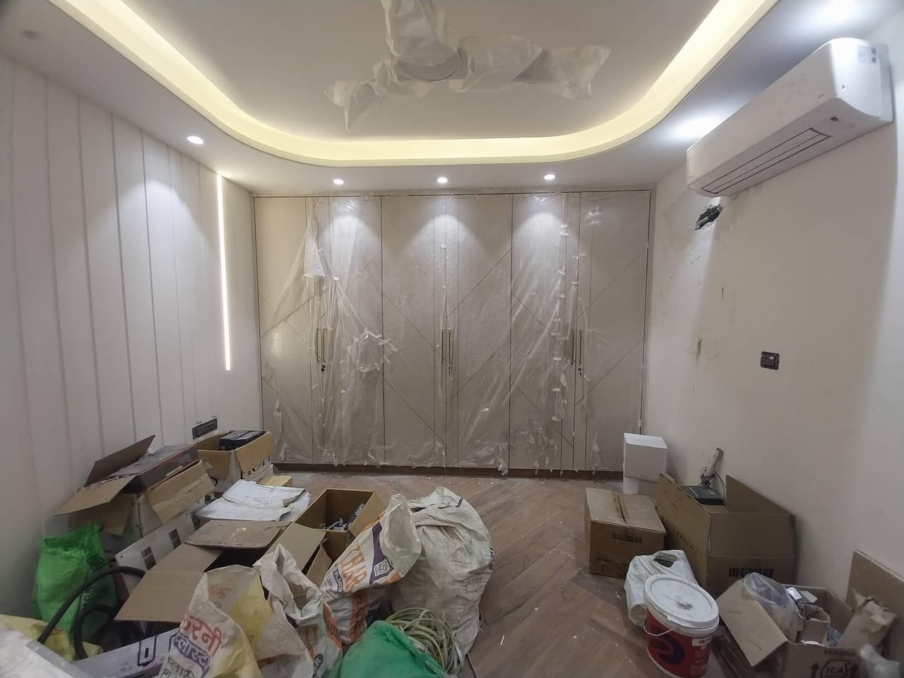 Flat For Sale In Delhi