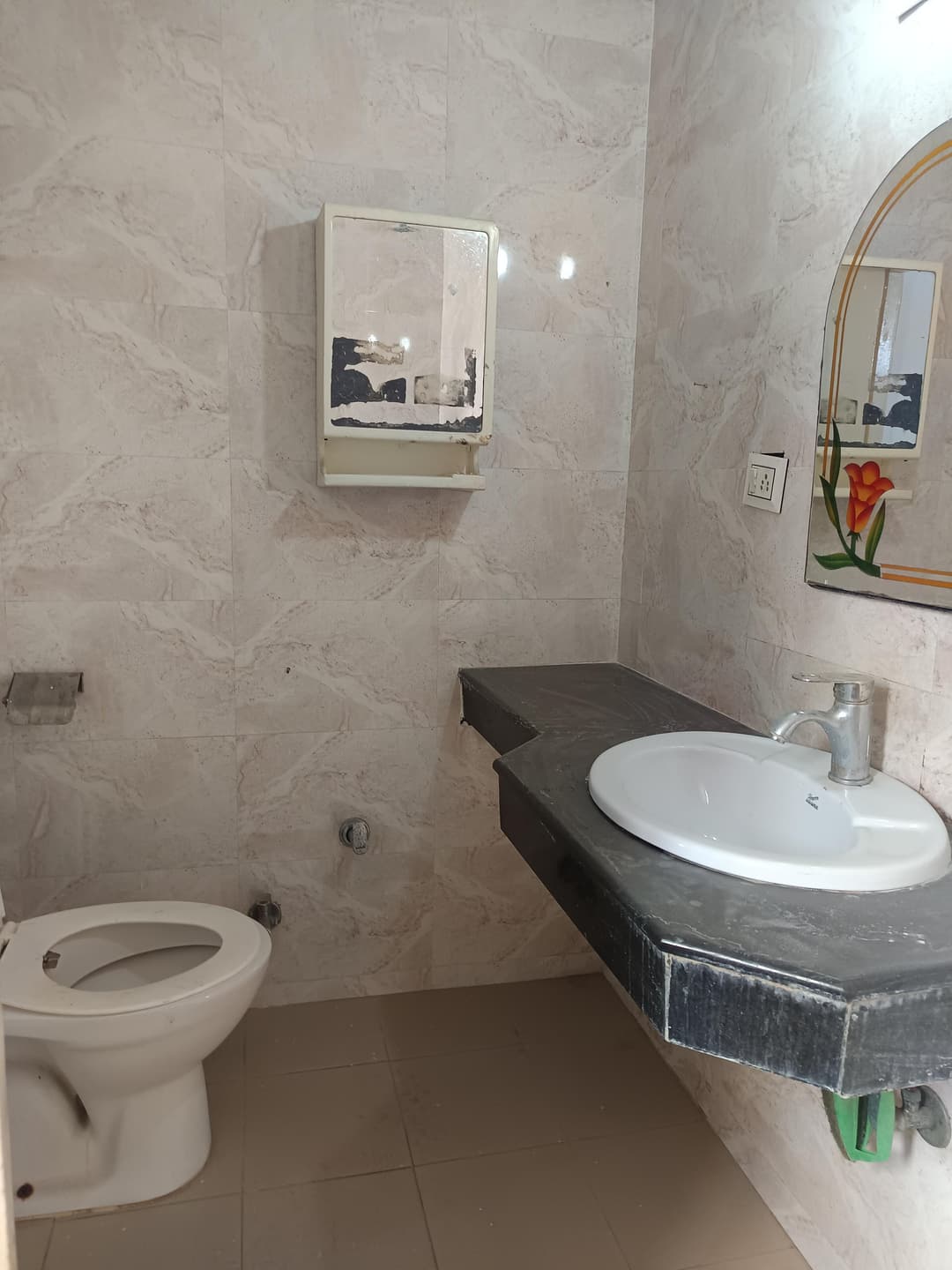 Available 1 Bhk In Chhota Sapnikla Islampur