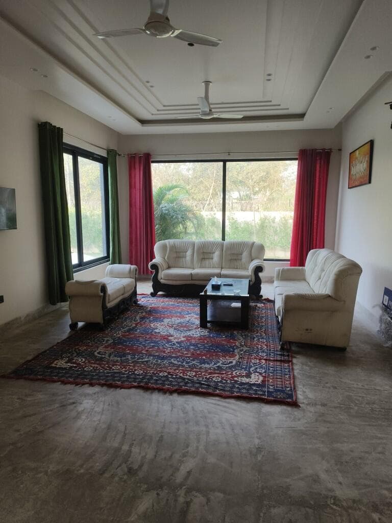 Available 2 Bhk In Gharoli Mayur Vihar