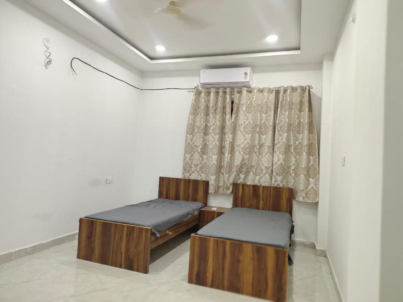 Find 3 Bhk In Sri Sneha Bhel Lake View Residency For Rent Ramachandrapuram