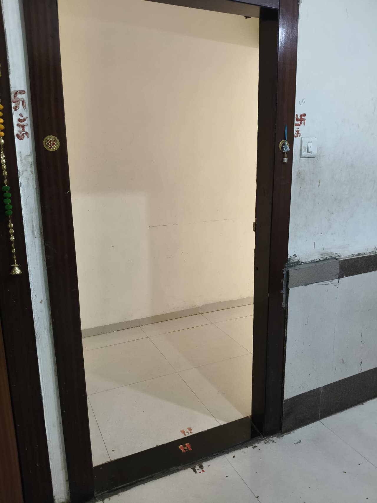 1 Bhk Apartments To Buy In Akasoda Hatod