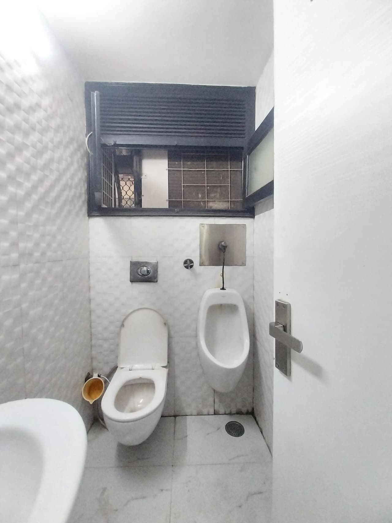 Available 2 Bhk In Gharoli Mayur Vihar