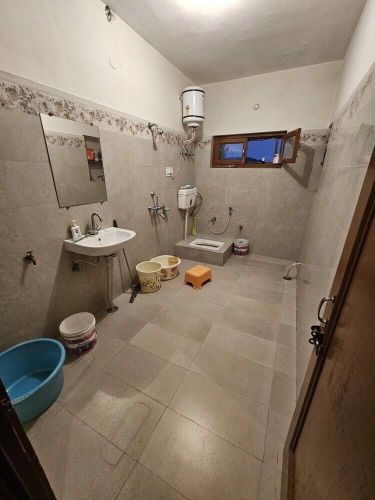 Image of sukkar road Sidhpur, Dharamsala